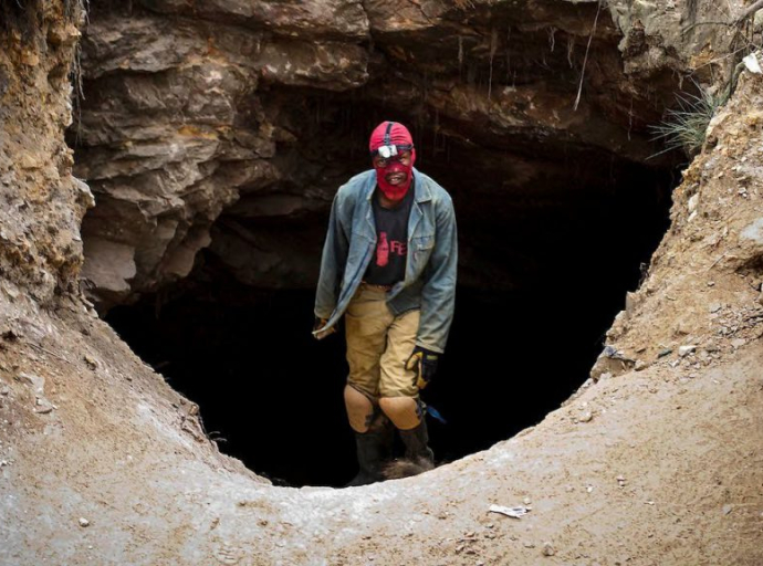 How illegal gold mining is thriving in South Africa’s abandoned shafts